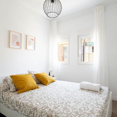 Apartment Beach Picasso Sant Adria de Besos Exterior photo