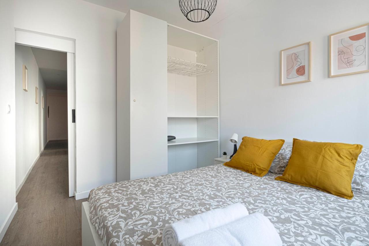 Apartment Beach Picasso Sant Adria de Besos Exterior photo